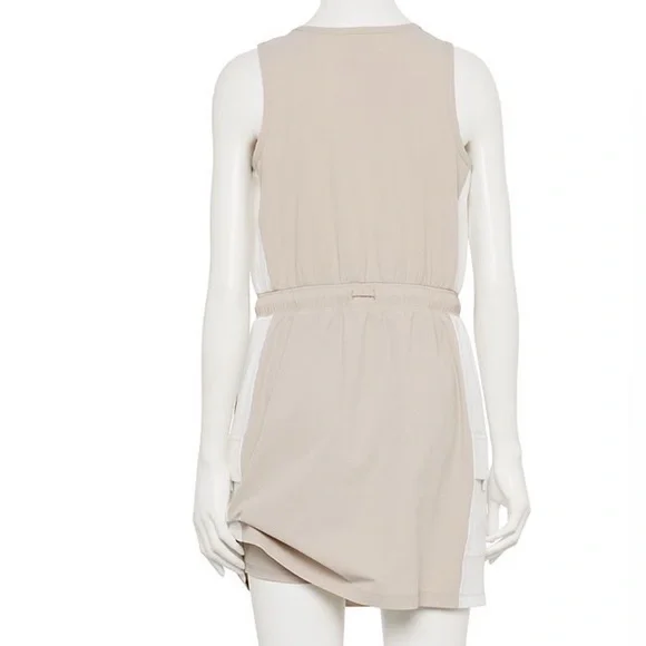 Women's FLX Dress With Built-In Shorts Color Frost Bite NWT Size Small - Picture 3 of 9